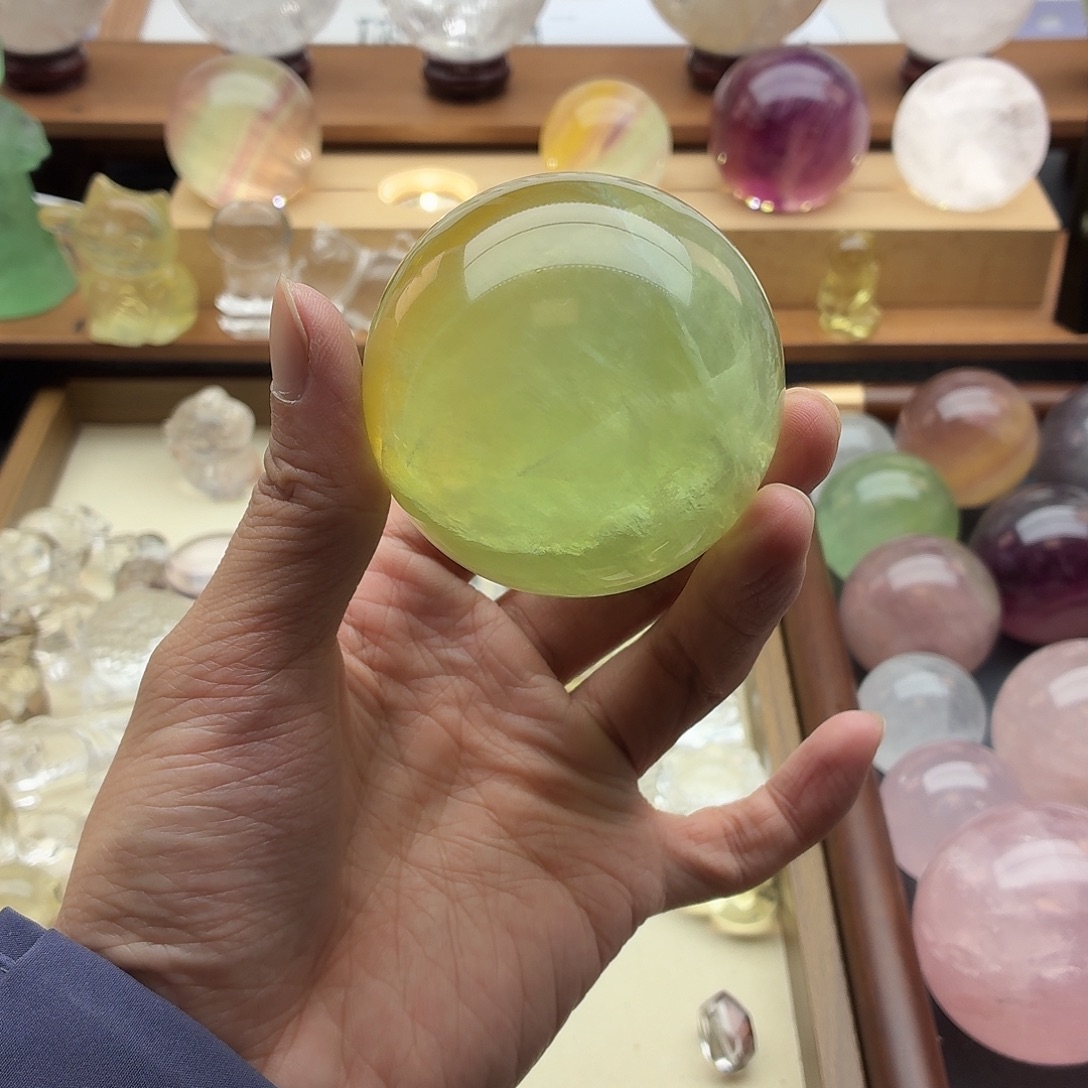 Y***i水晶未镶嵌珠宝半成品