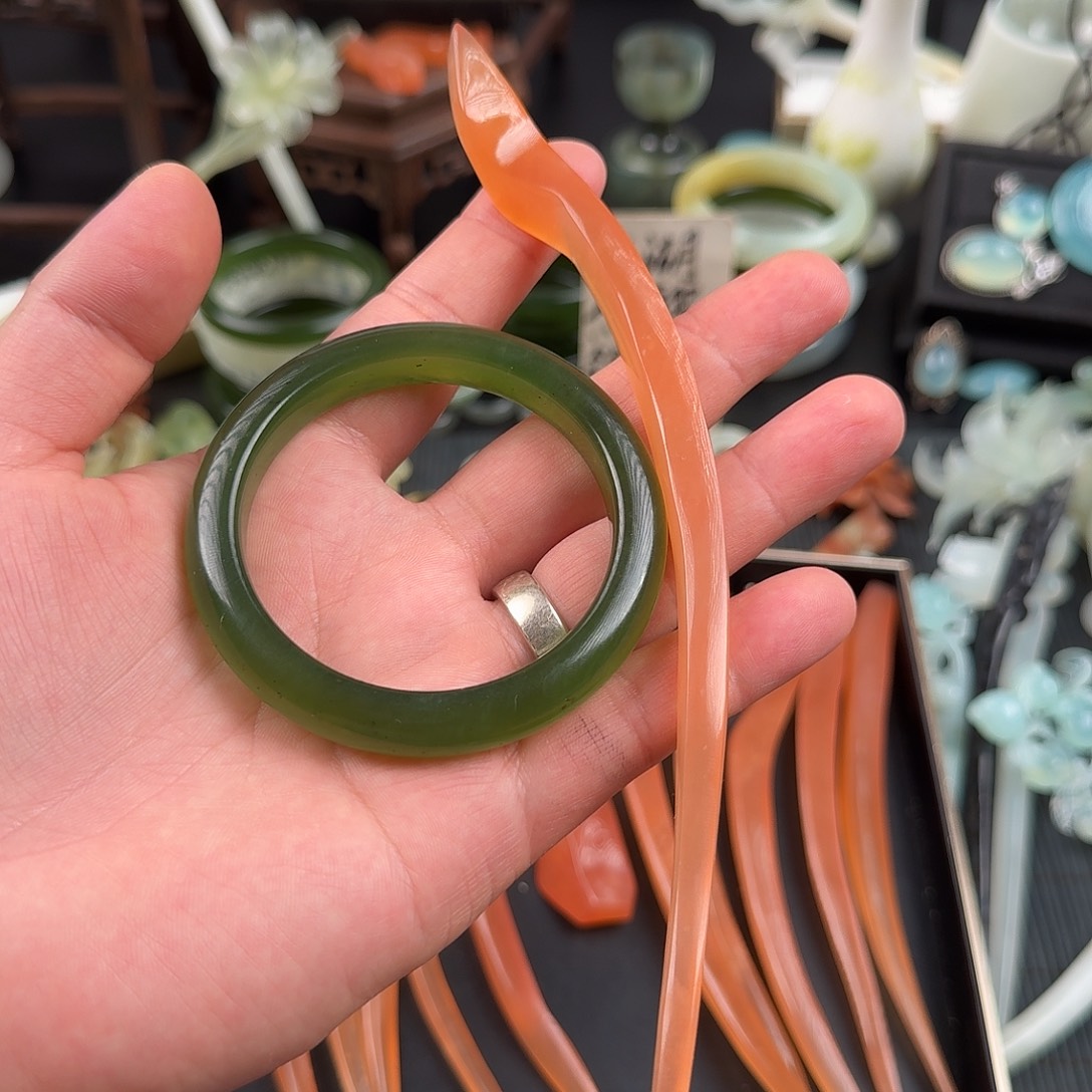 冷***兮蛇纹石玉未镶嵌发饰