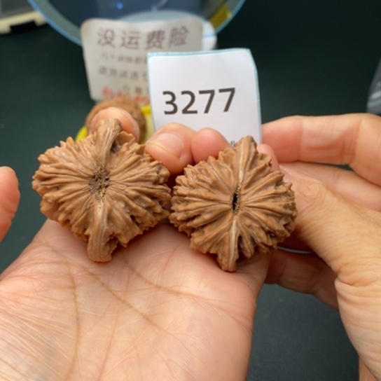 文玩核桃把件43四座楼3277