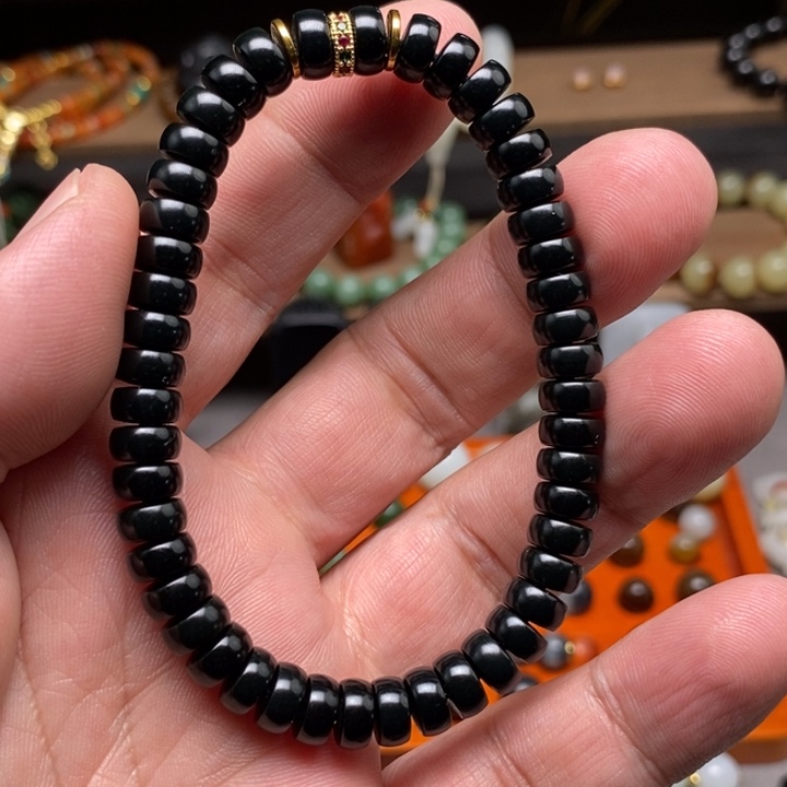 山***观和田玉未镶嵌手链