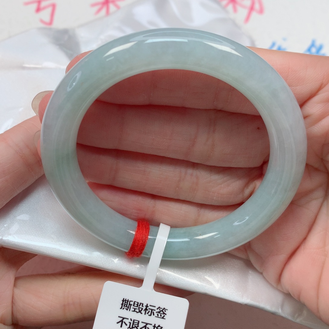 翡翠手镯未镶嵌52.6圆条