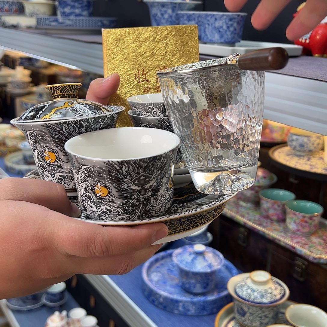 我们的目标是成为一个优秀的人