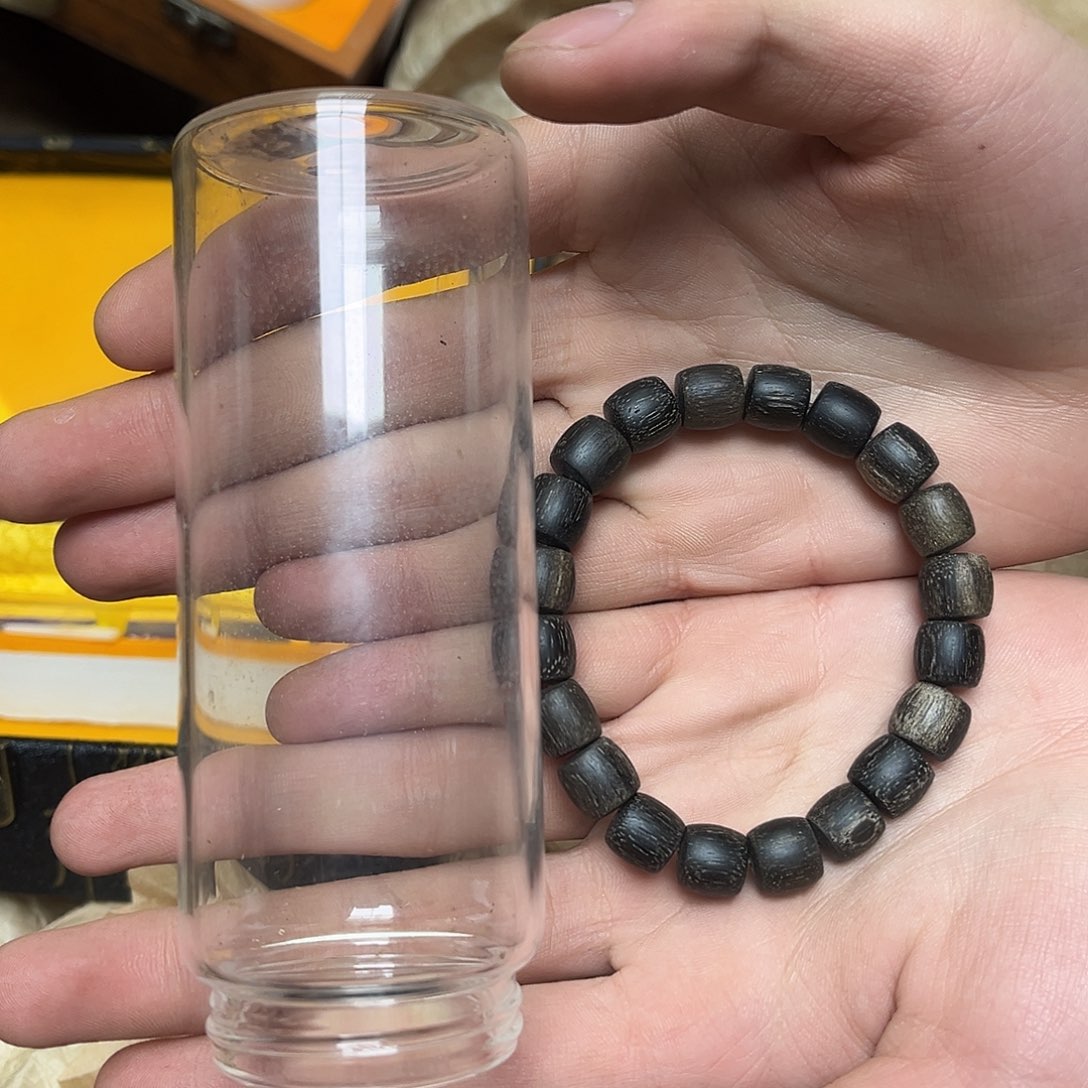 大叶紫檀（黑酸枝木类）