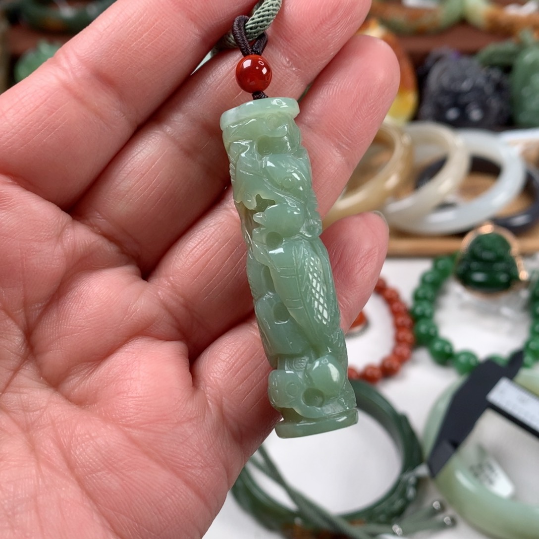 和田玉颈饰未镶嵌