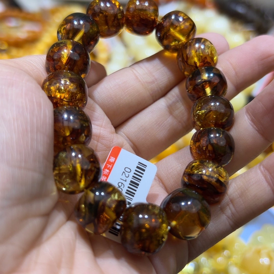 琥珀珠宝奇石未镶嵌