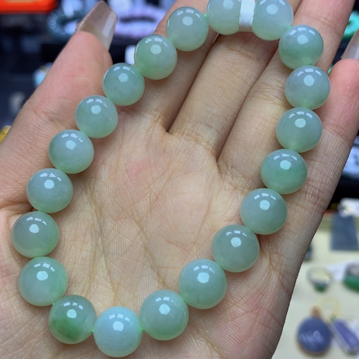 翡翠手链未镶嵌翡翠