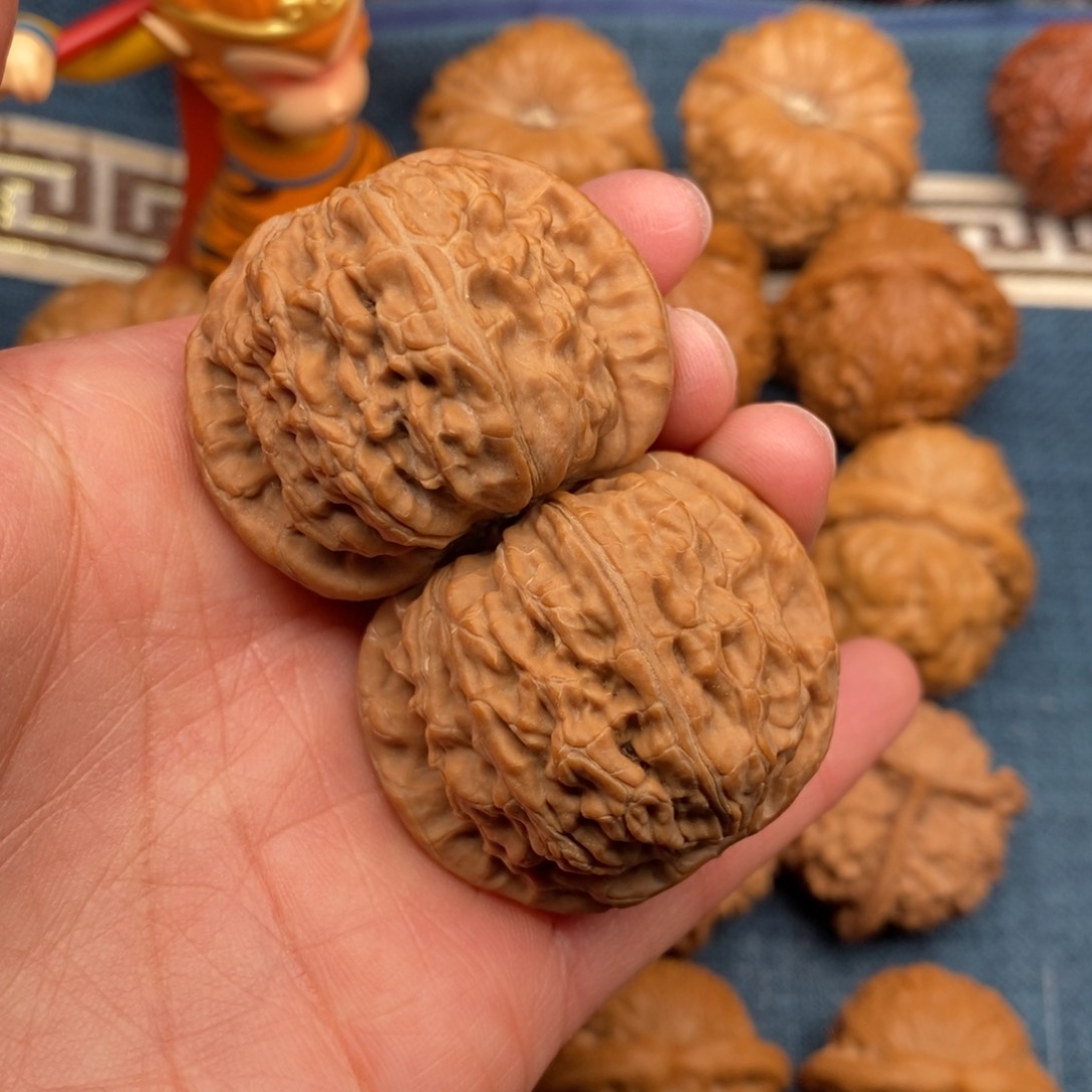 文玩核桃把件41闷白