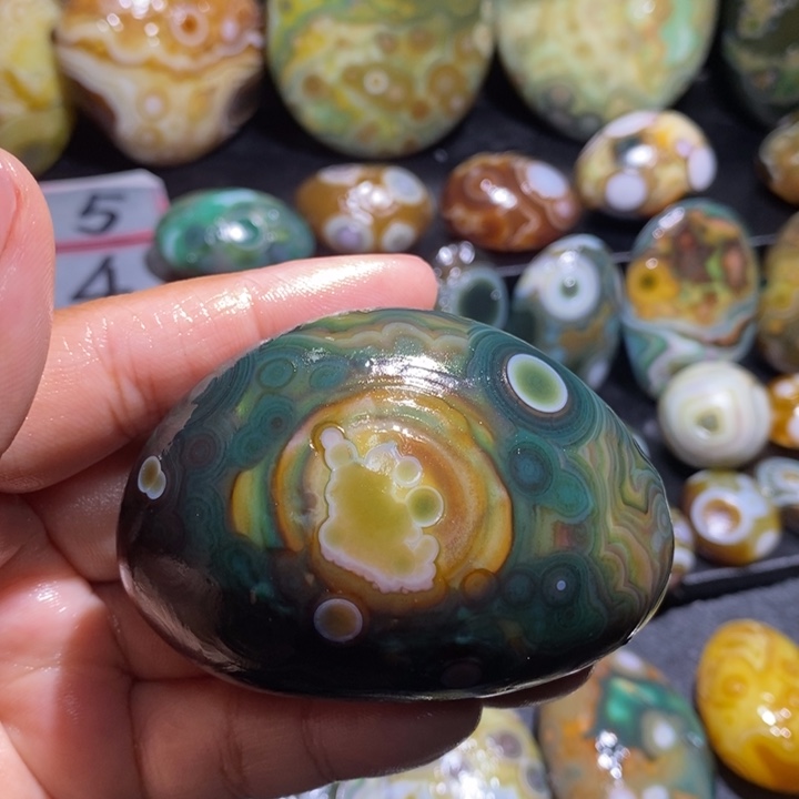 玛瑙/玉髓未镶嵌珠宝奇石115