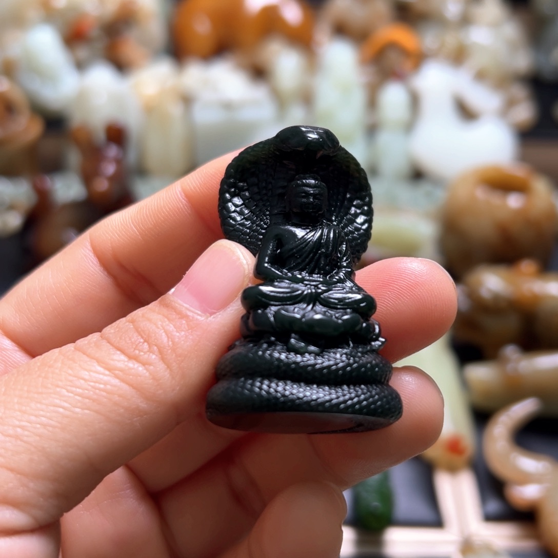 和田玉（糖玉）颈饰未镶嵌