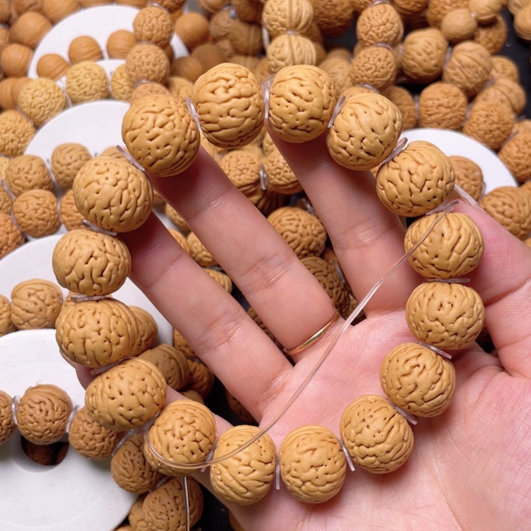 桃核手串肉纹元宝