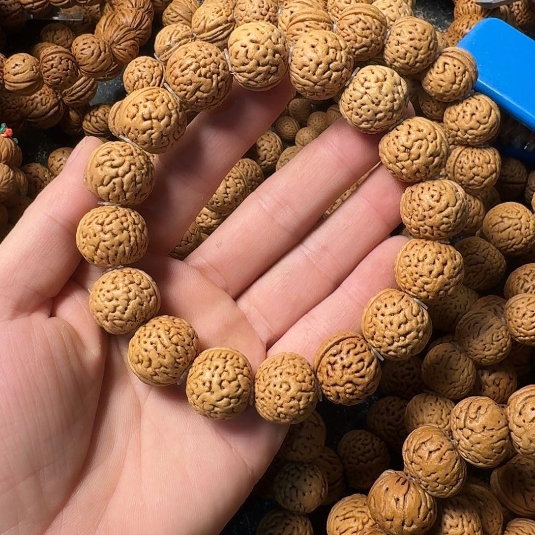 黑***虎桃核吊坠野生手串