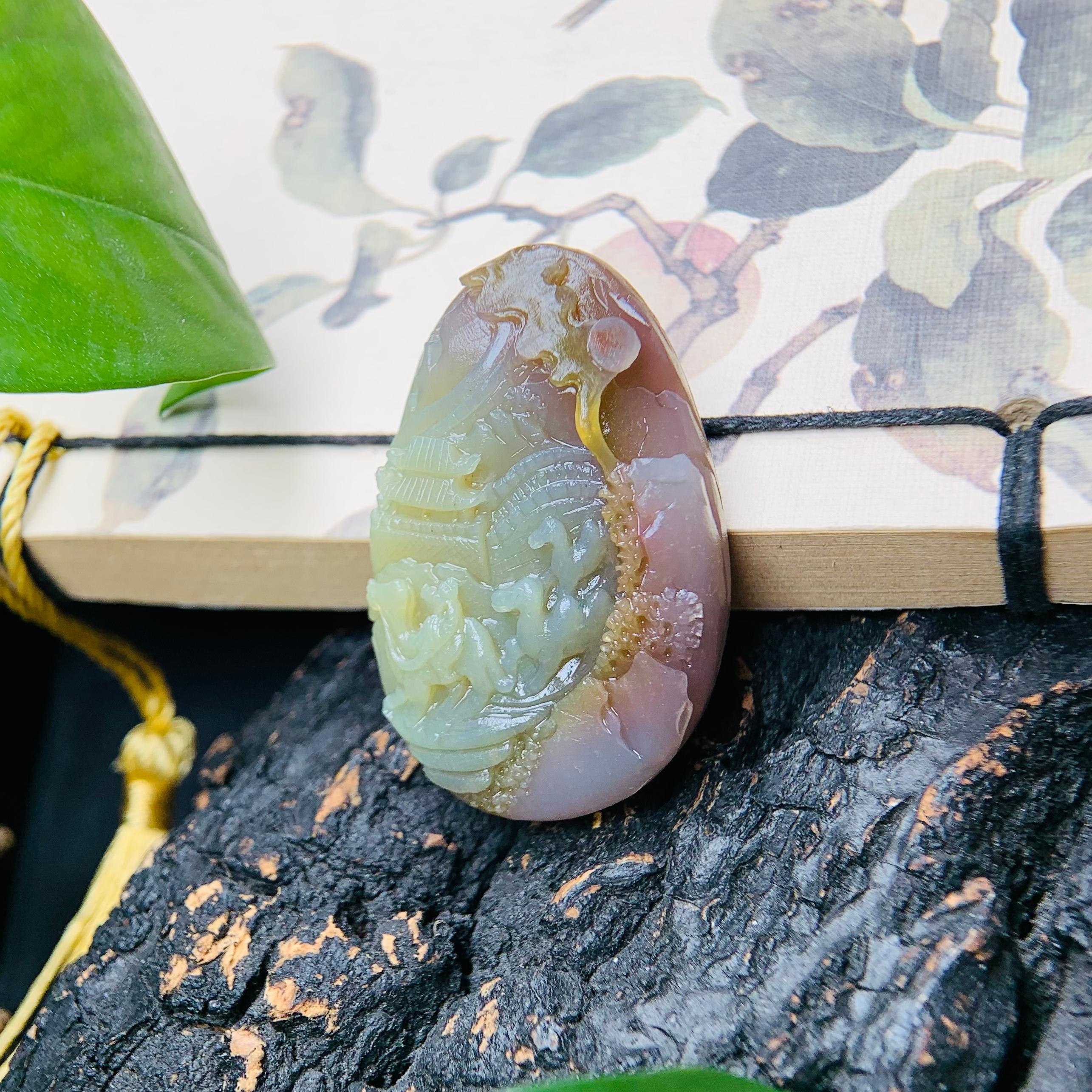 天然老矿原矿七彩盐源玛瑙手工精雕紫绿俏色丝绸之路吊坠摆件