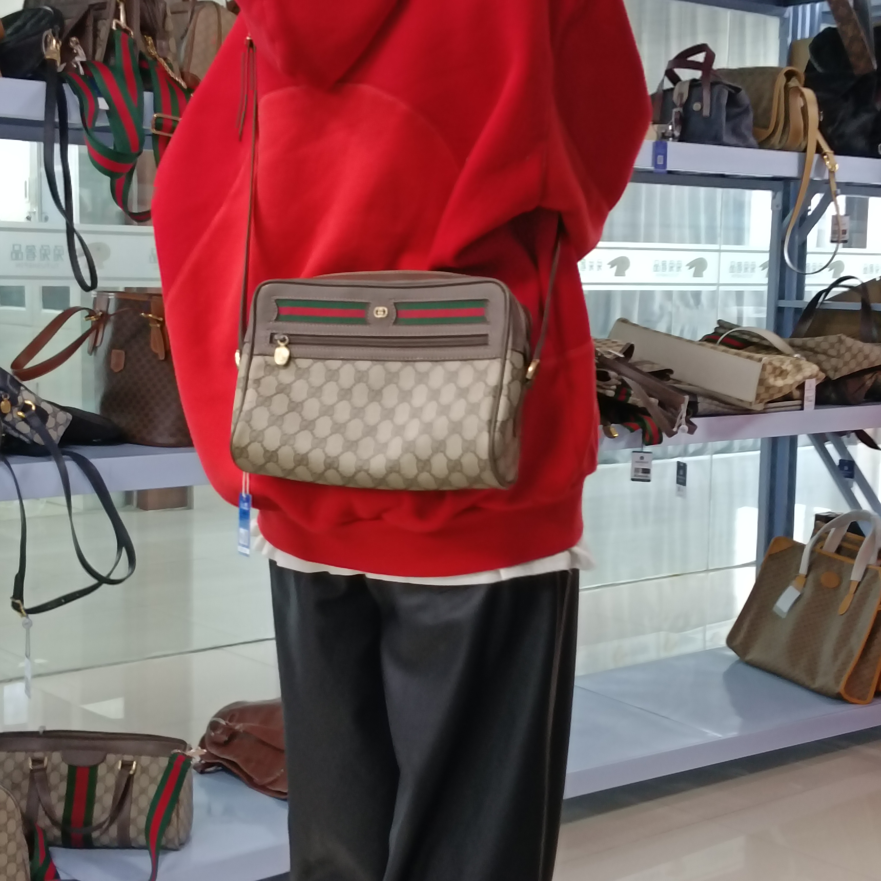 95新 GUCCI/古驰 兔兔奢/古驰斜挎包/240719045