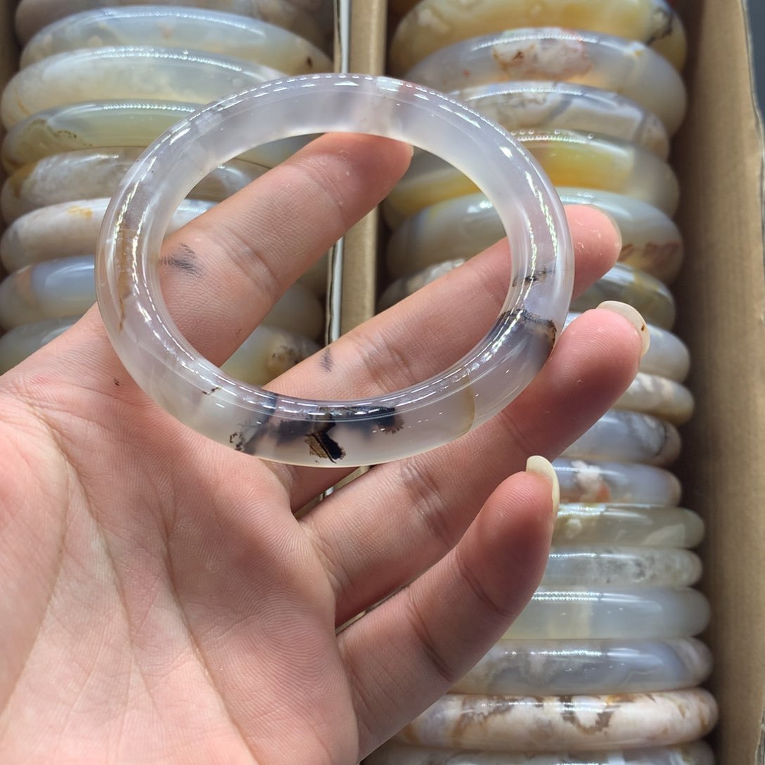 【闪购商品】玛瑙/玉髓手镯未镶嵌小*