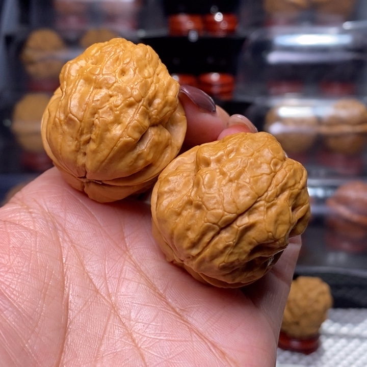 文玩核桃把件她****.金蝉疙瘩包1000