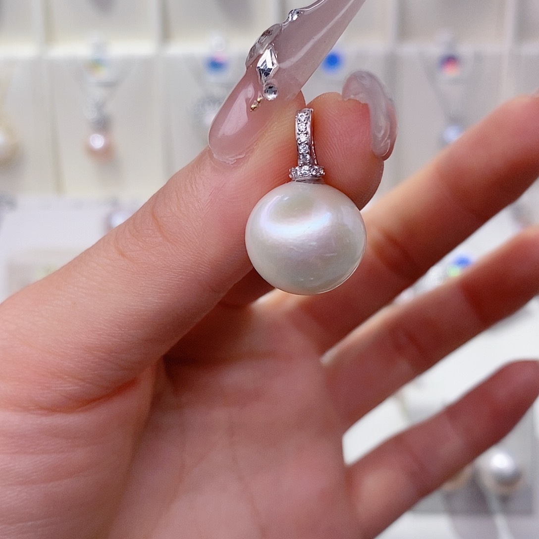 淡水珍珠银S925镶嵌吊坠(赠链)