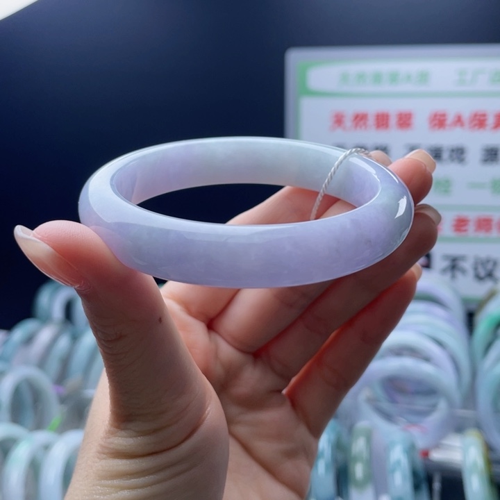 翡翠未镶嵌手镯正