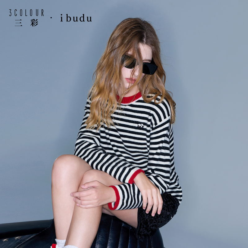 三彩ibudu2025冬季新款条纹针织衫撞色圆领毛衫刺绣套头女