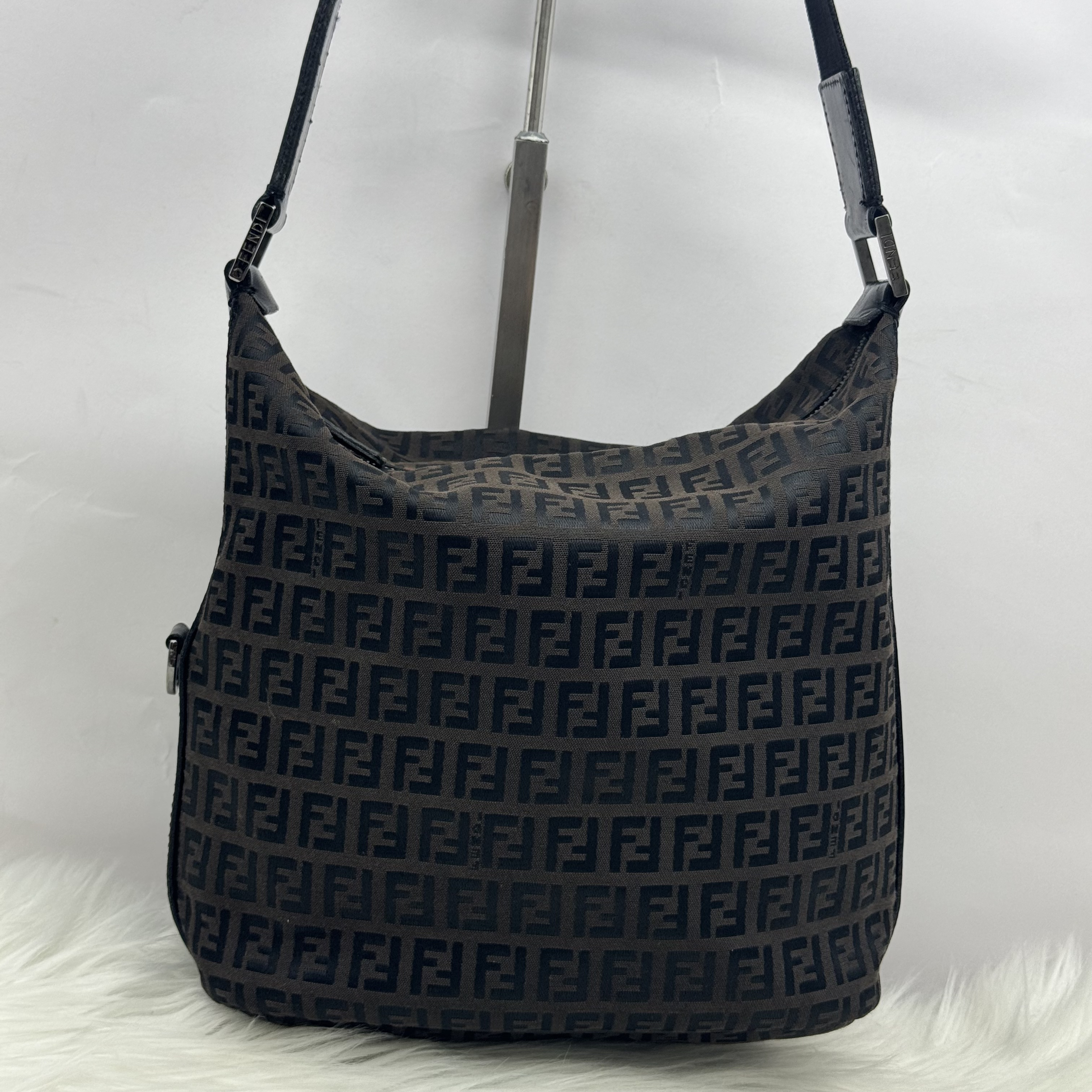 90新 FENDI/芬迪 尔忧中古/芬迪/斜挎包肩包相机包时尚斜跨0050