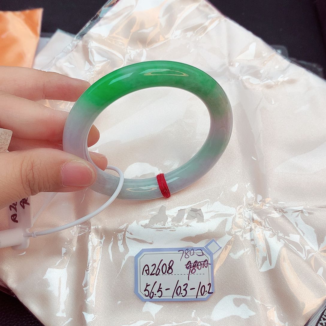 翡翠手镯未镶嵌天然缅甸翡翠A货