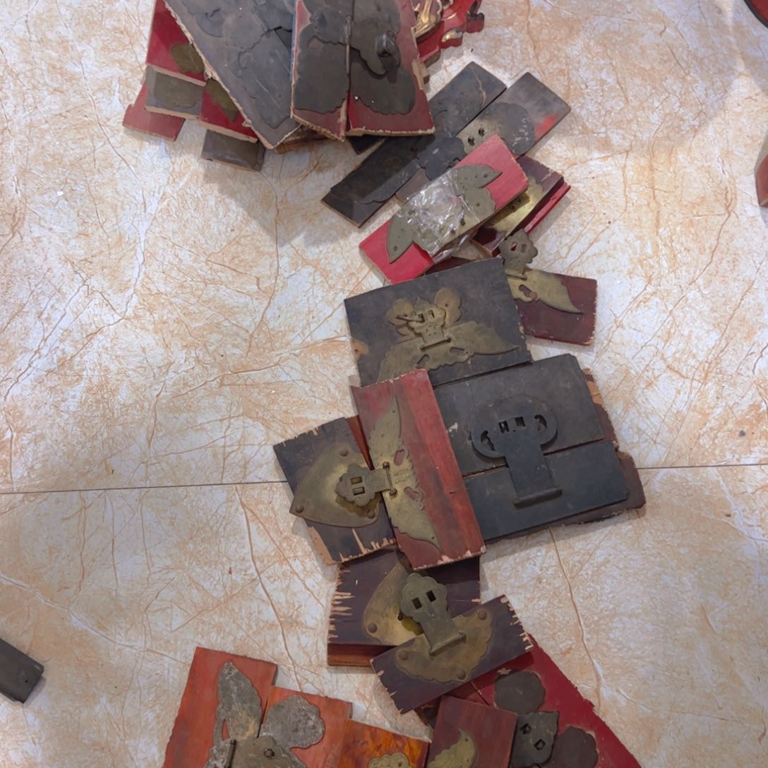 B****Y精美雕刻挂件红包17件