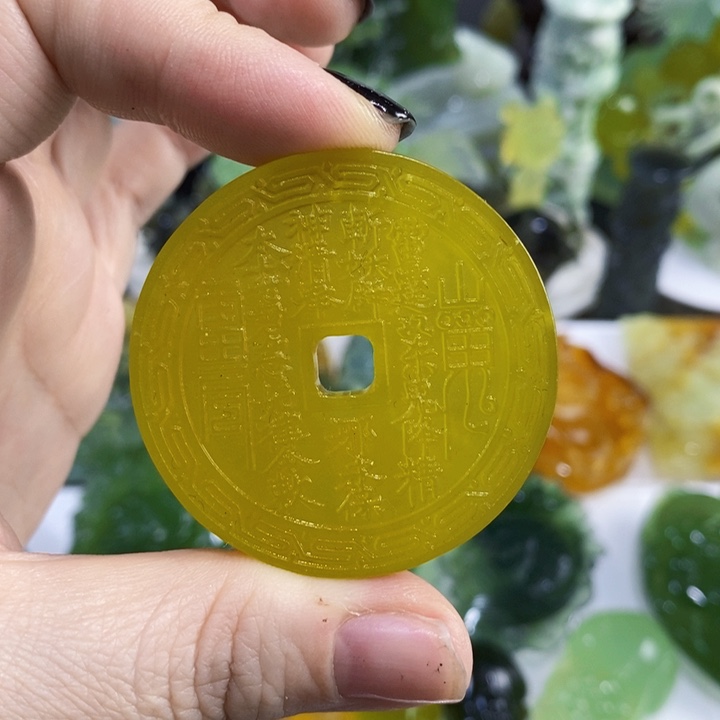 未镶嵌岫玉挂件吊坠