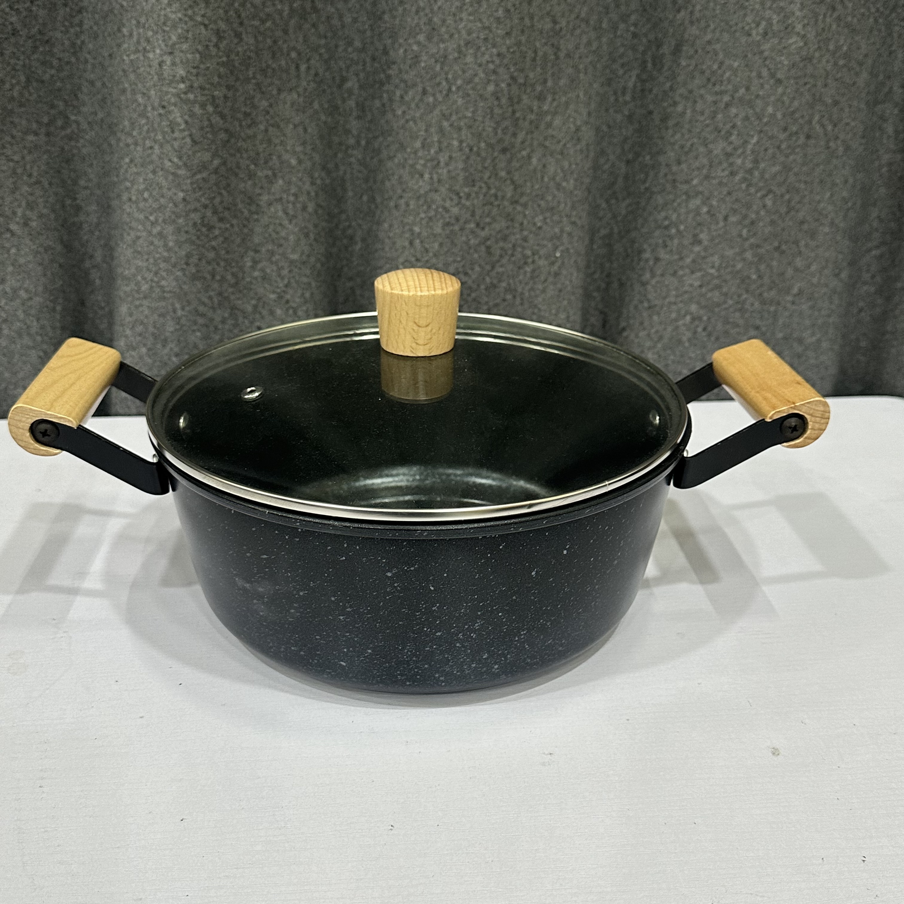 加厚汤锅大容量不粘锅