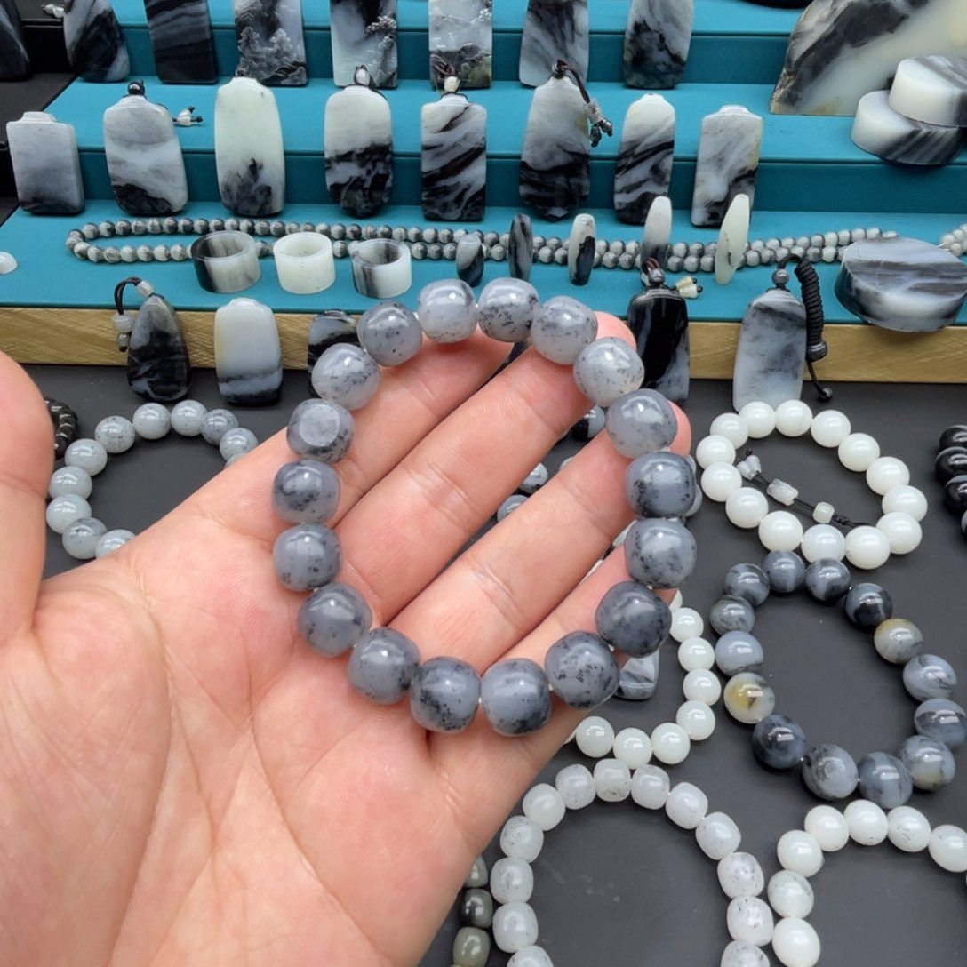 和田玉手串未镶嵌