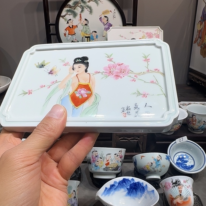 真****福利景德镇陶瓷艺术