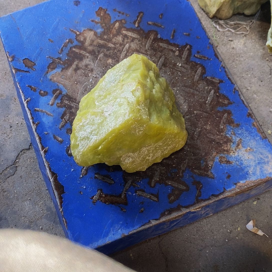 未镶嵌岫玉珠宝奇石