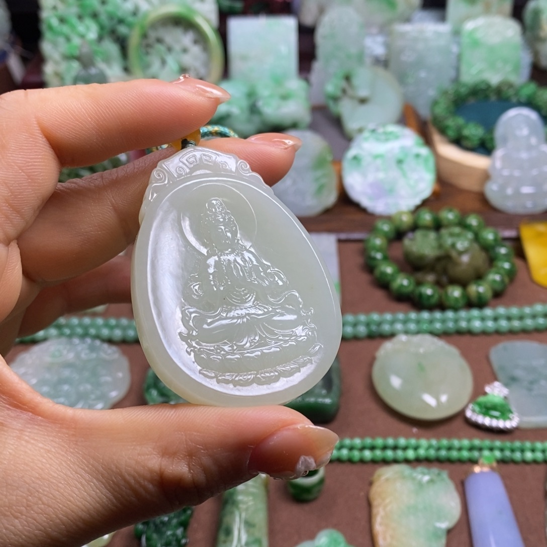 大***T和田玉未镶嵌颈饰111111111111111111111111