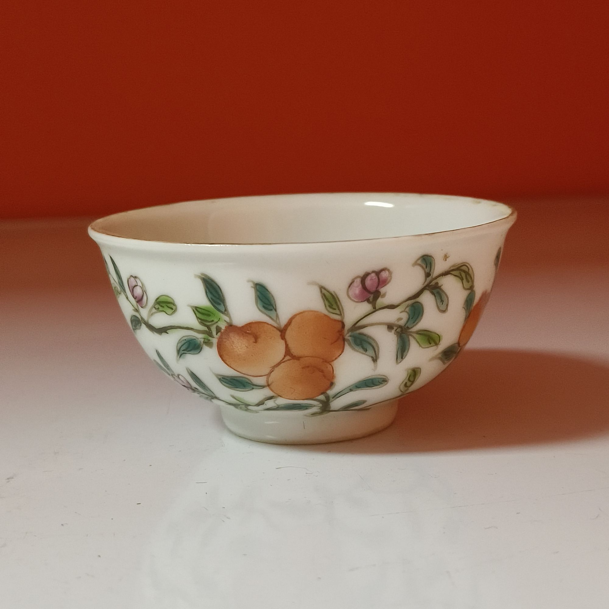 清晚期 粉彩红蝠花果纹品茗杯