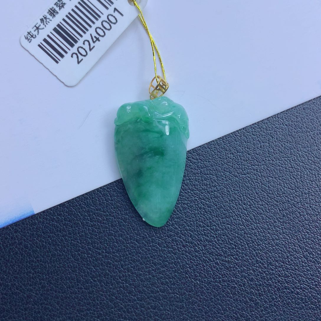 翡翠颈饰未镶嵌福瓜