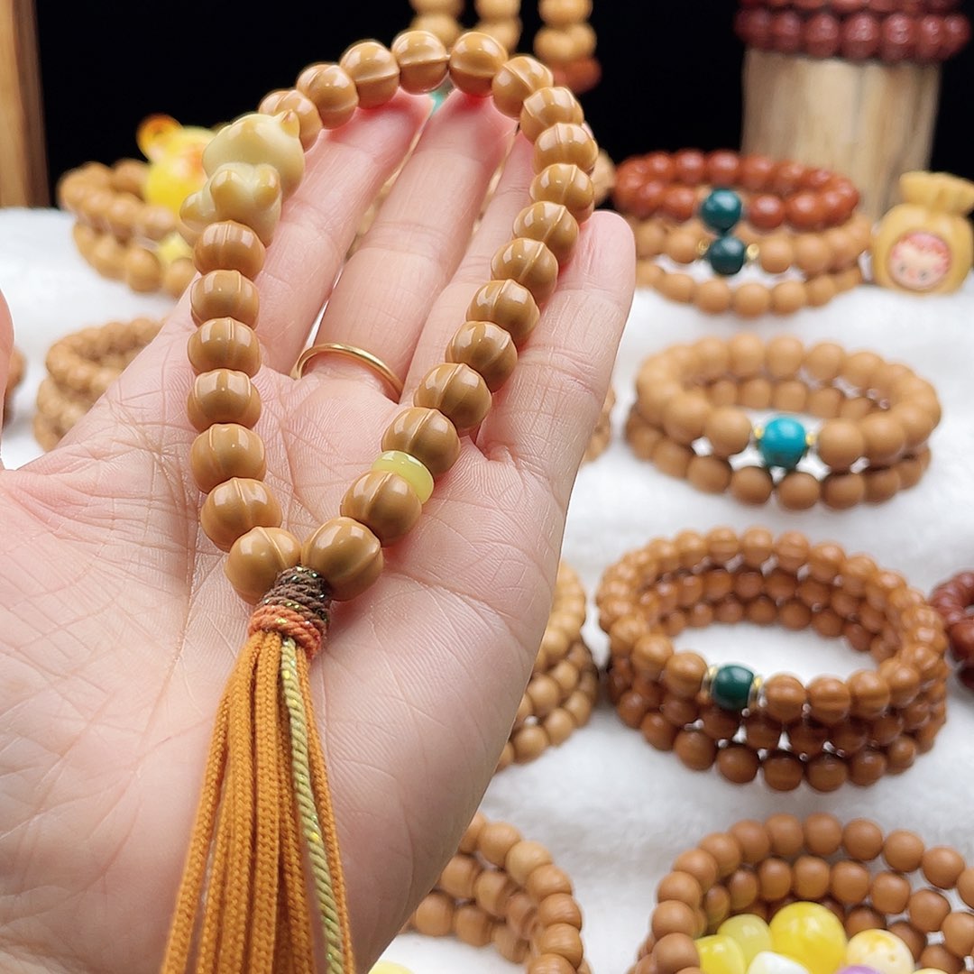 妖***妖吊坠猴头核桃手串