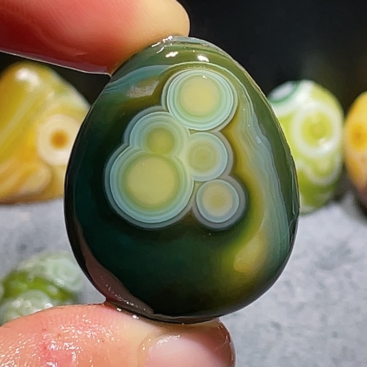 未镶嵌玛瑙/玉髓珠宝奇石