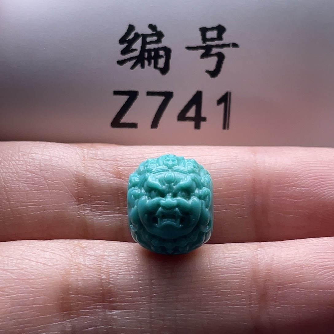 绿松石未镶嵌颈饰