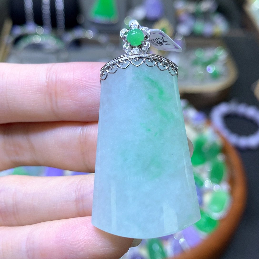 【闪购商品】翡翠颈饰未镶嵌翡翠吊坠项链