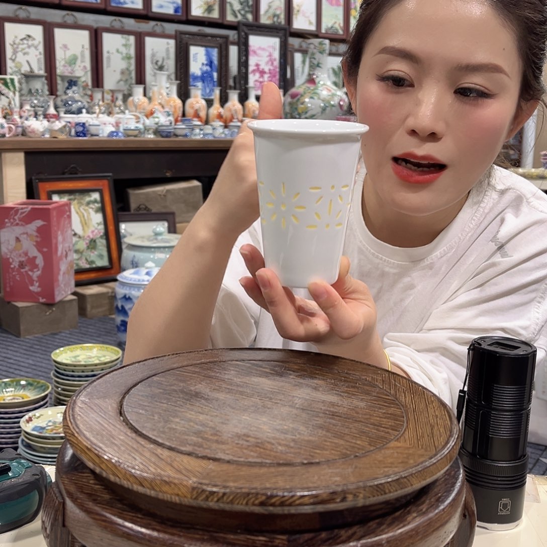摆件陶瓷//////景德镇陶瓷瓷器。可乐杯。