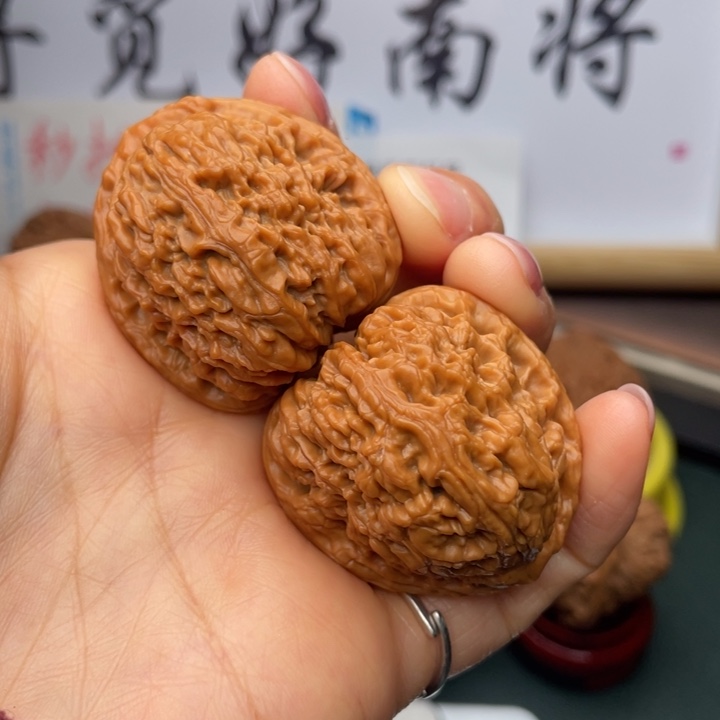 文玩核桃吊坠363637尺三角高炮克重38➕