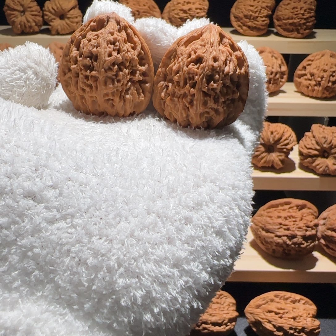 文玩核桃吊坠38奥迪炮弹三角