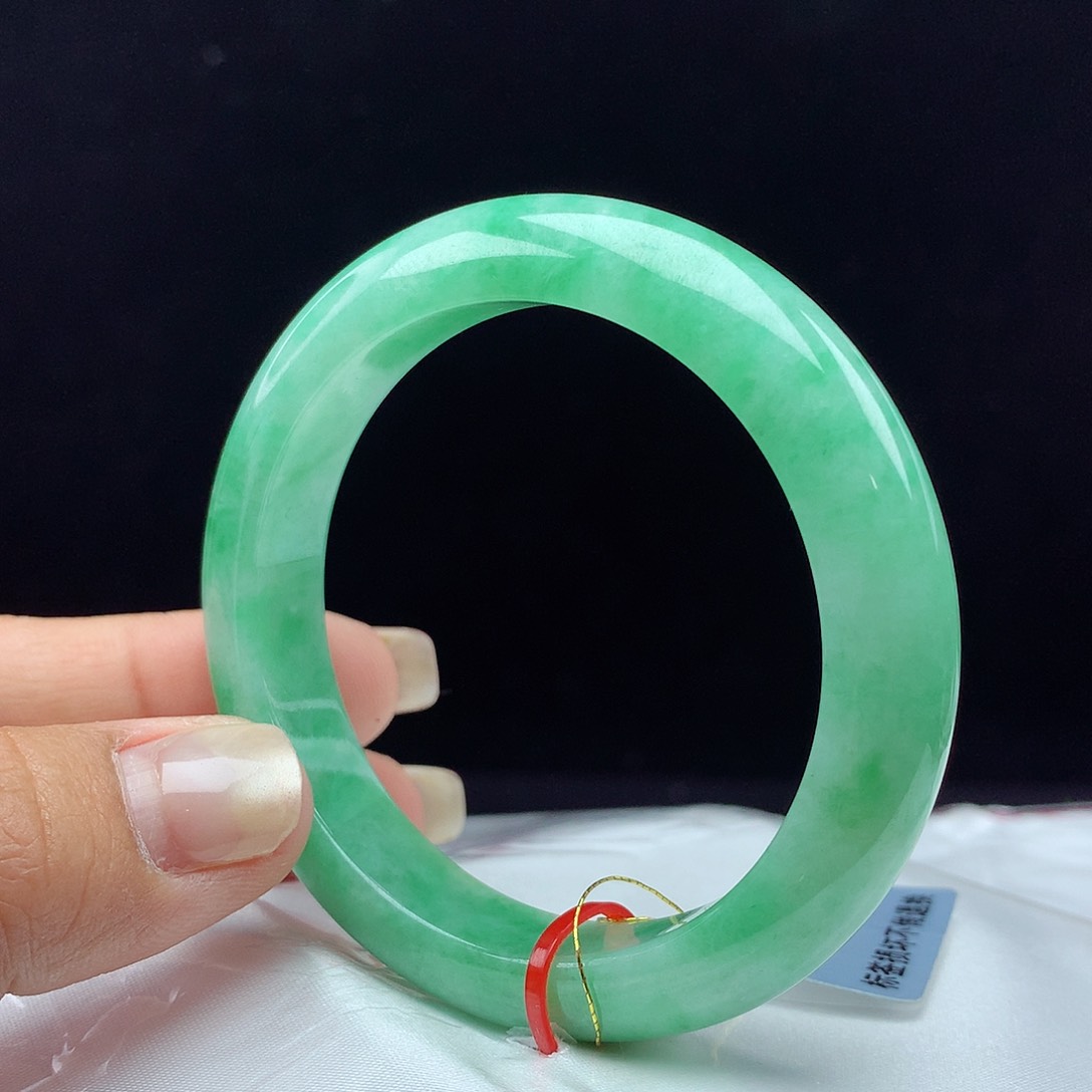 翡翠手镯未镶嵌53圈 2285