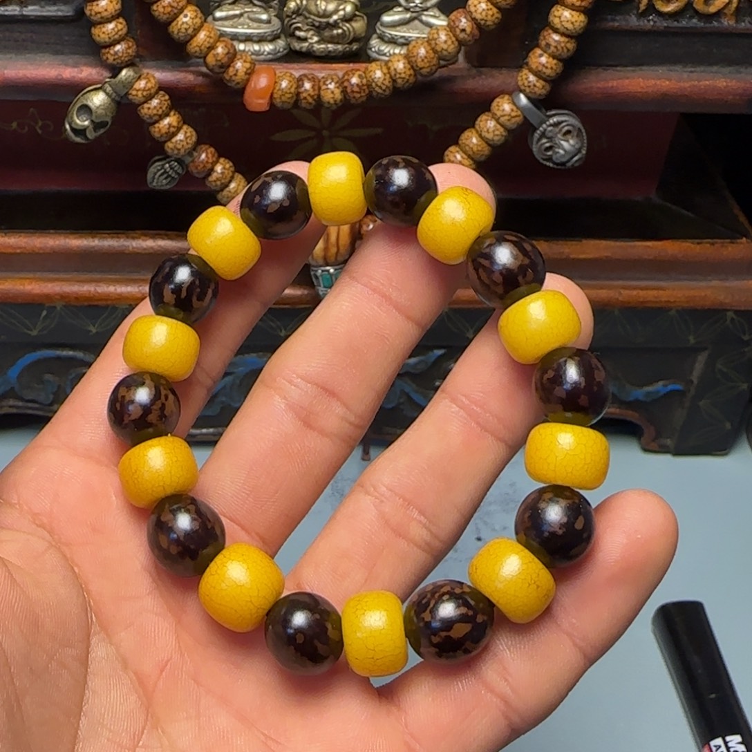 远***山格桑工艺坊直播间