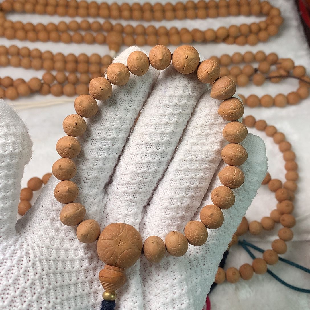 笑***.凤眼菩提手串10.5实心