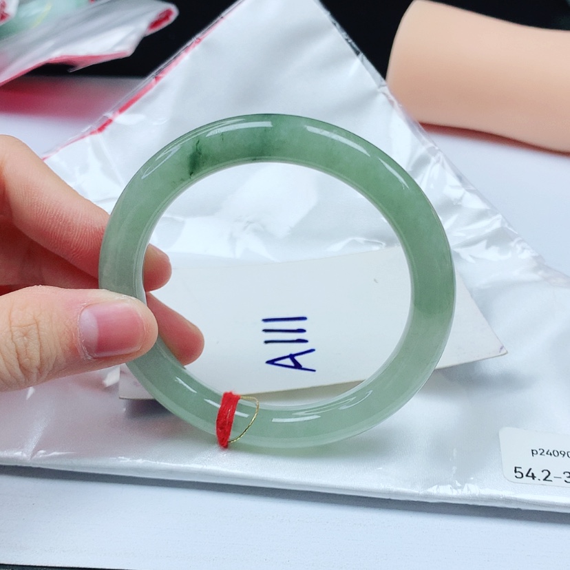 【闪购商品】翡翠手镯（圆镯）未镶嵌天然缅甸a货手镯54+