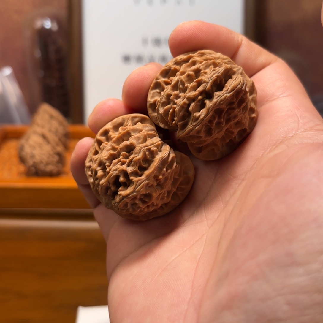 文玩核桃吊坠苹果园Q5883