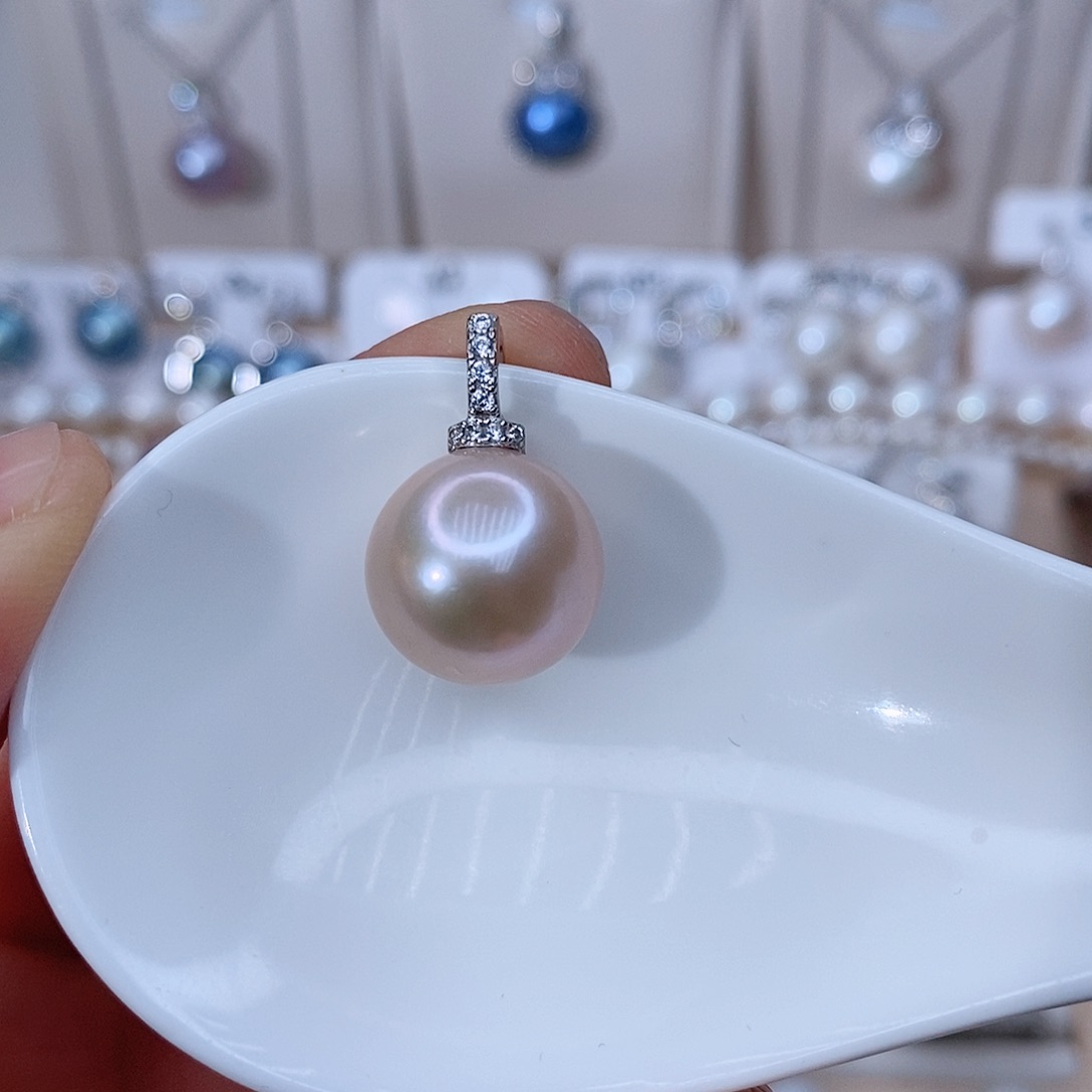 颈饰银S925镶嵌淡水珍珠