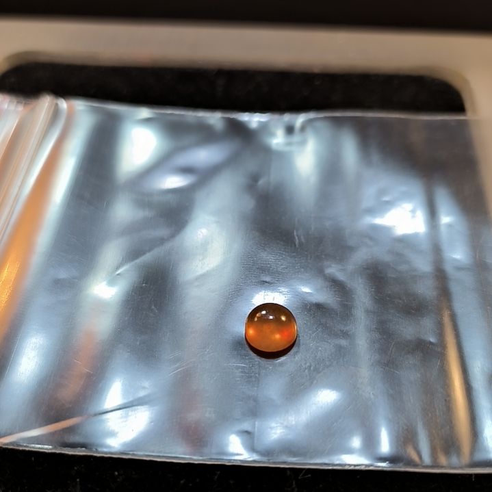 田***头石英岩玉未镶嵌戒面