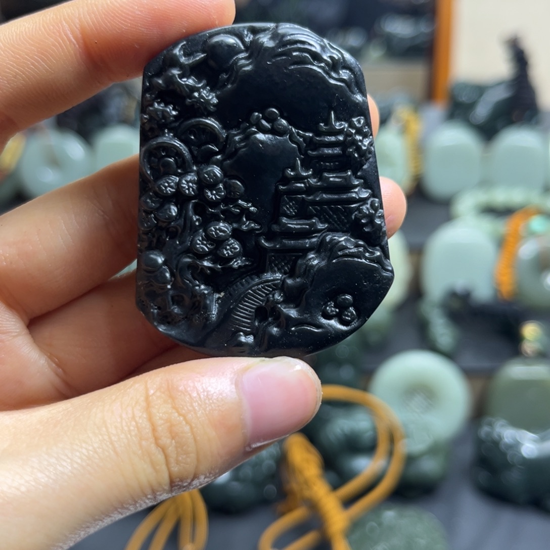 和田玉未镶嵌颈饰