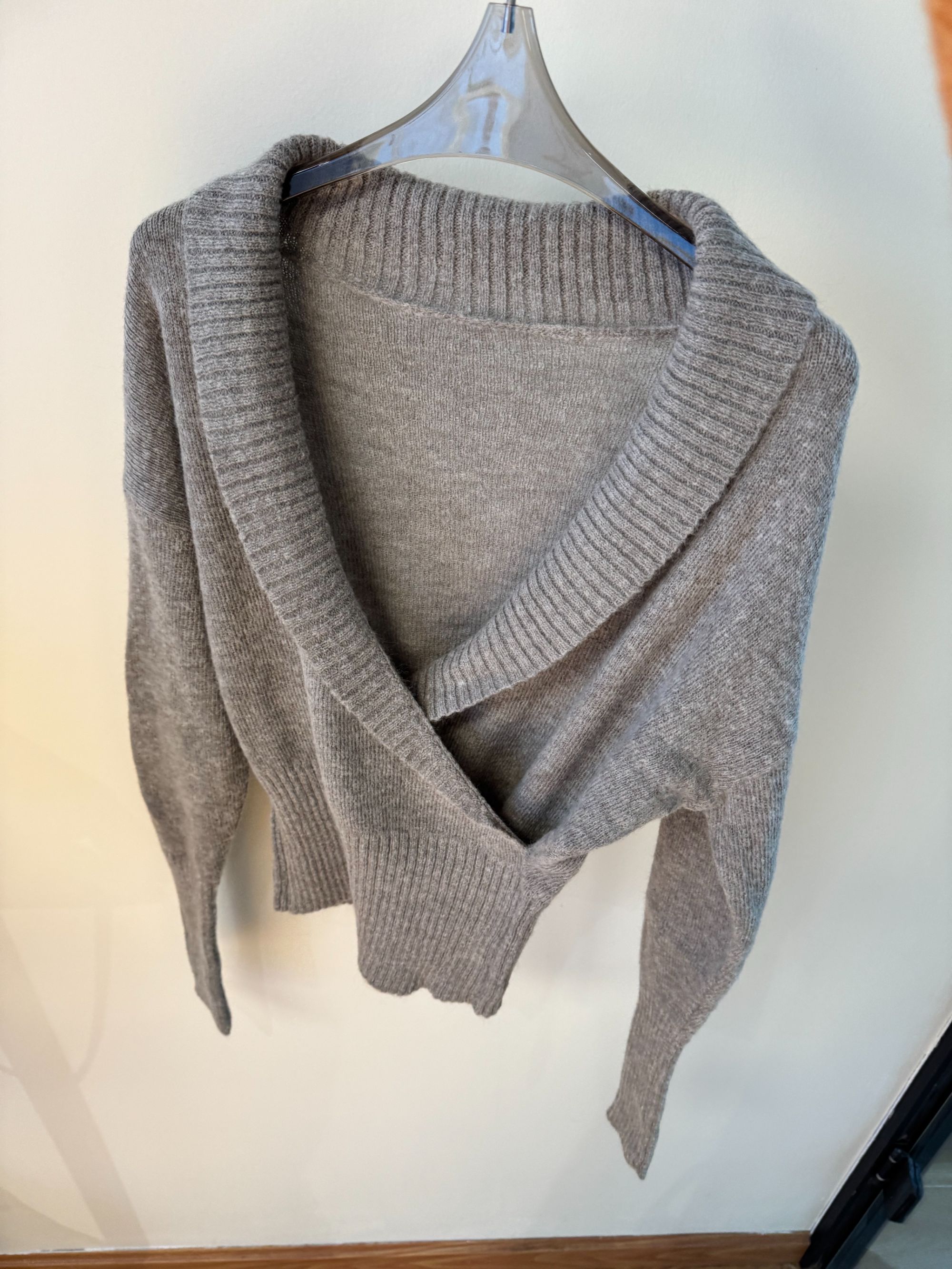 Amono-【甜美气质】修身长袖显瘦轻熟款毛衫