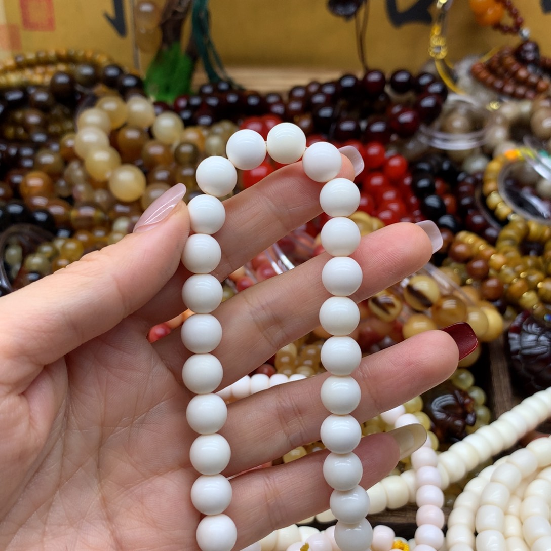 ℒ***°天然佩奇10mm单圈